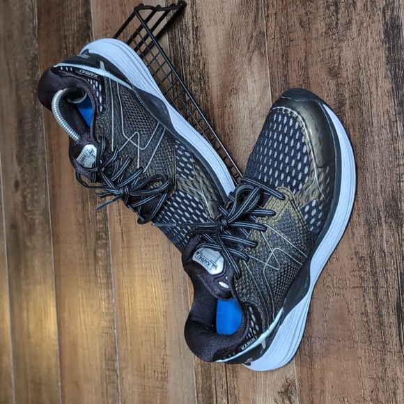 Karhu Synchron Ortix Fitness Performance Running Shoes 7.5 Black & Copper - Picture 1 of 11